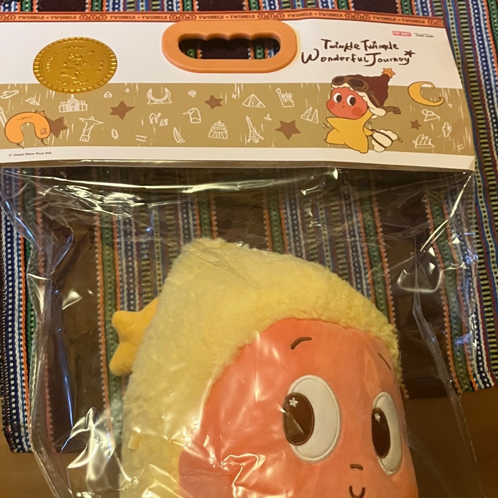 Twinkle Twinkle plushie and ✈️ pillow - Picture 2 of 6